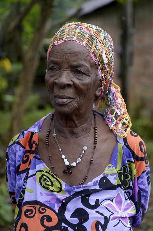 Old woman (the name of the movie where an old woman falls in love with a handsome guy)